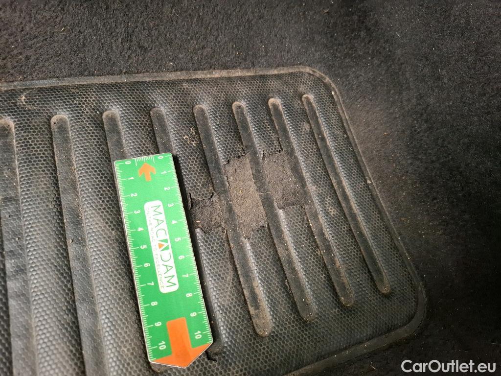  Citroen  C3 CITROEN  5p Berline BlueHDi 75 S&S BVM Feel Business #19