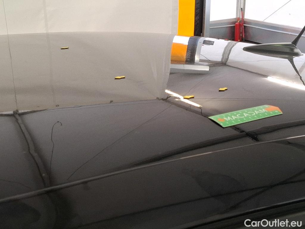  Citroen  C4  Berline Shine 1.2 PureTech 130CV BVM6 E6d #12