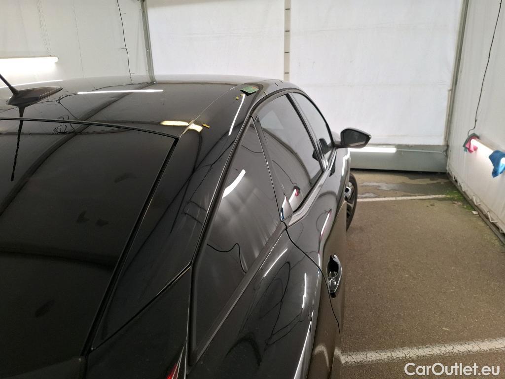  Citroen  C4  Berline Shine 1.2 PureTech 130CV BVM6 E6d #42