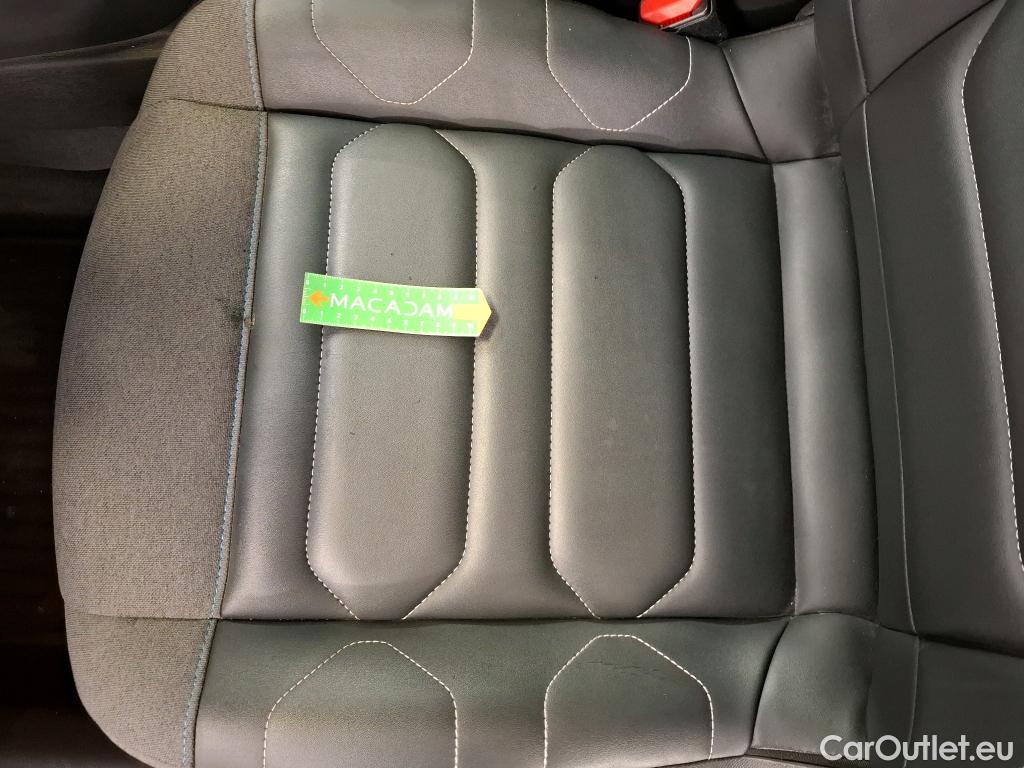  Citroen  C4  Berline Shine 1.2 PureTech 130CV BVM6 E6d #23