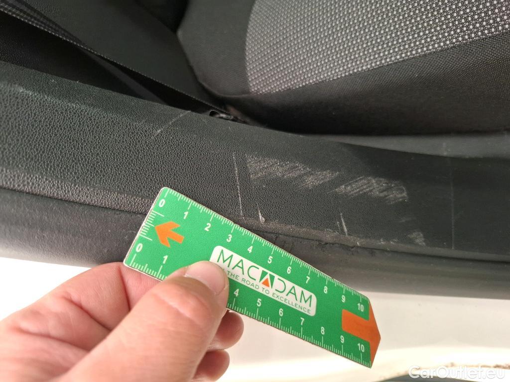  Citroen  C3 CITROEN  5p Berline BlueHDi 75 S&S BVM Feel Business #13