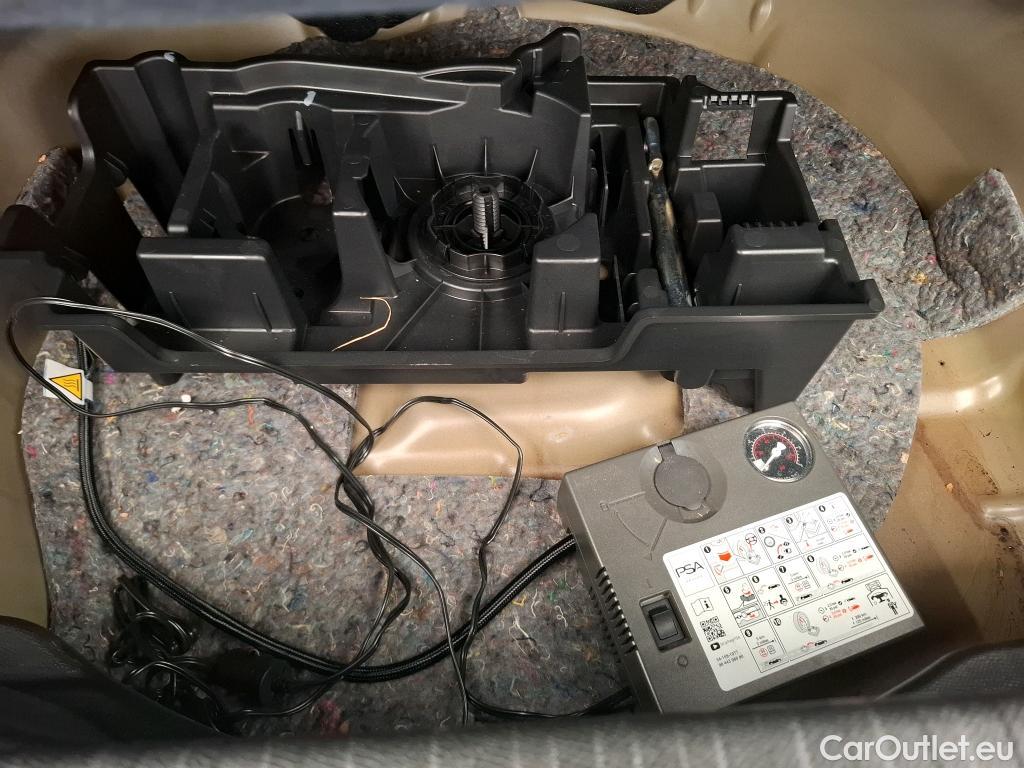  Citroen  C4  Berline Feel Pack 1.2 PureTech 130CV BVM6 E6d #9