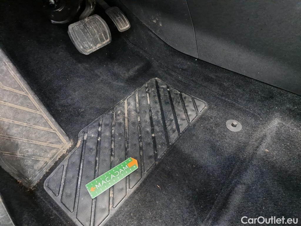  Citroen  C5 CITROEN  Aircross / 2022 / 5P / SUV Hybride rechargeable 225 e-EAT8 Feel #25