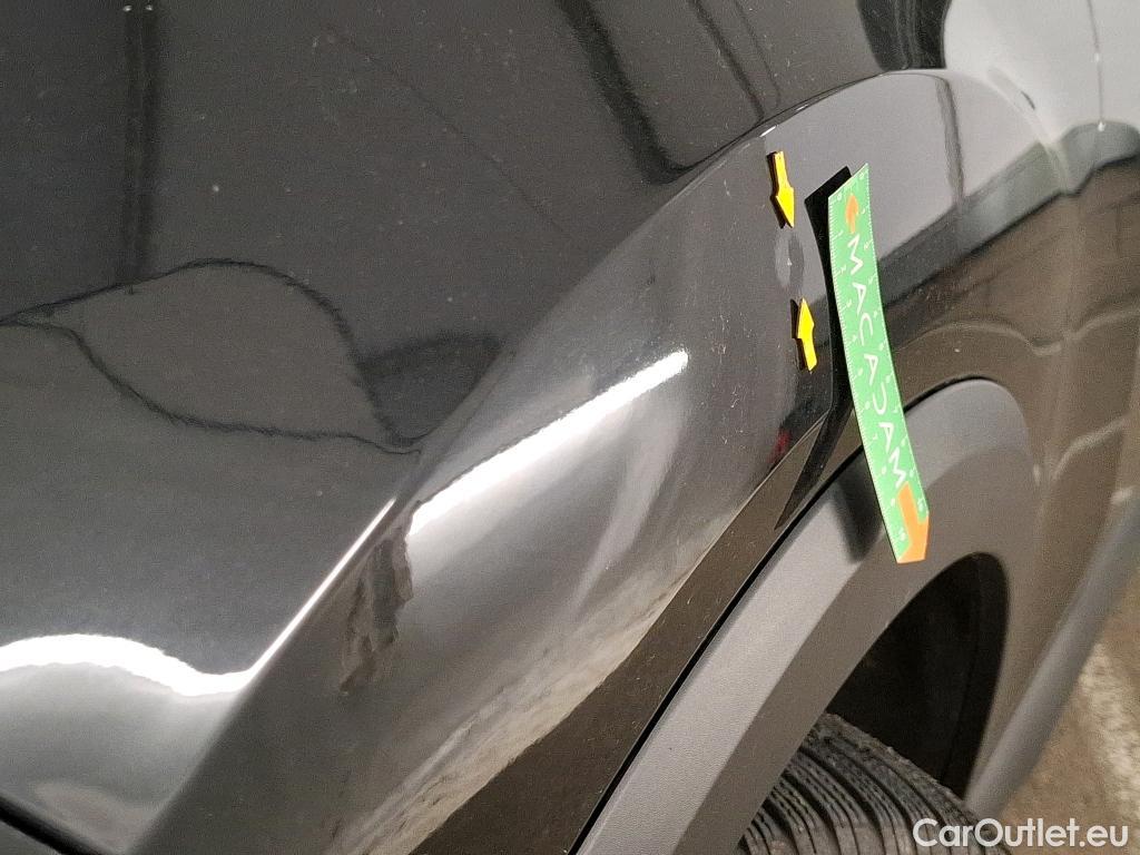  Citroen  C4  Berline Shine 1.2 PureTech 130CV BVM6 E6d #95