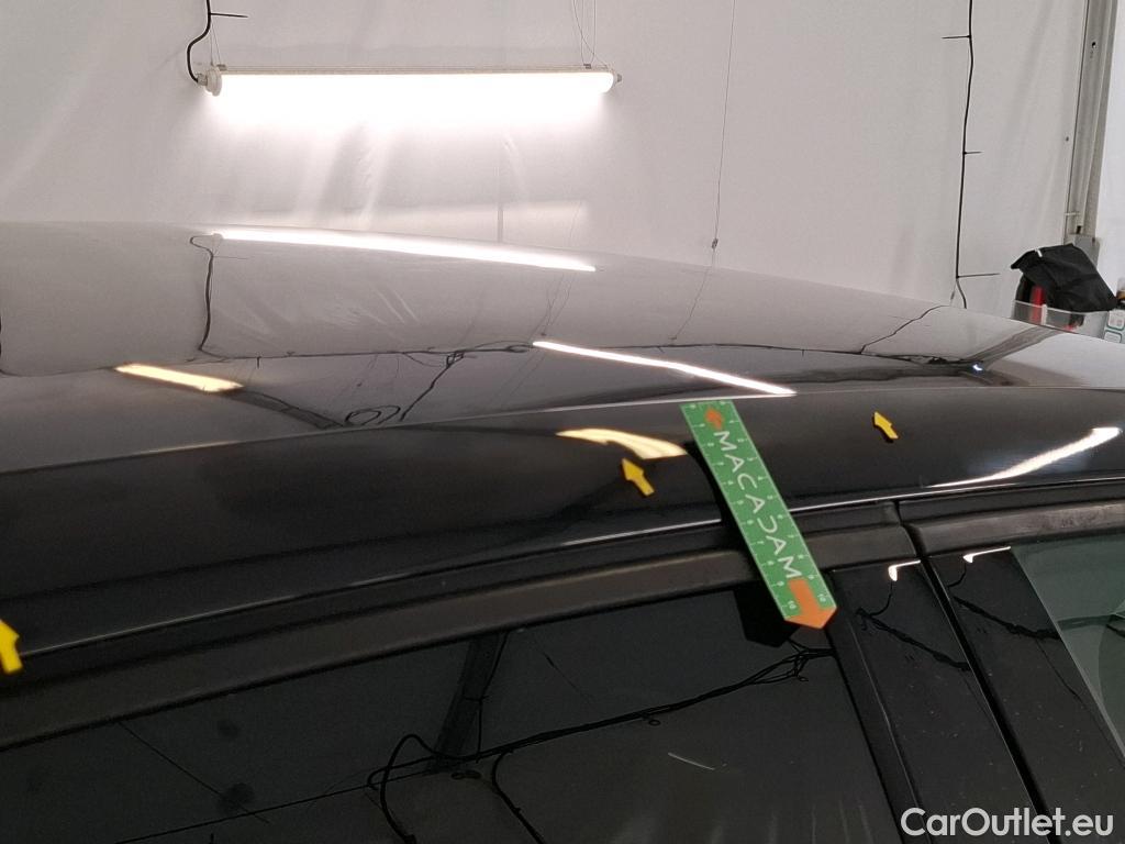  Citroen  C4  Berline Shine 1.2 PureTech 130CV BVM6 E6d #48