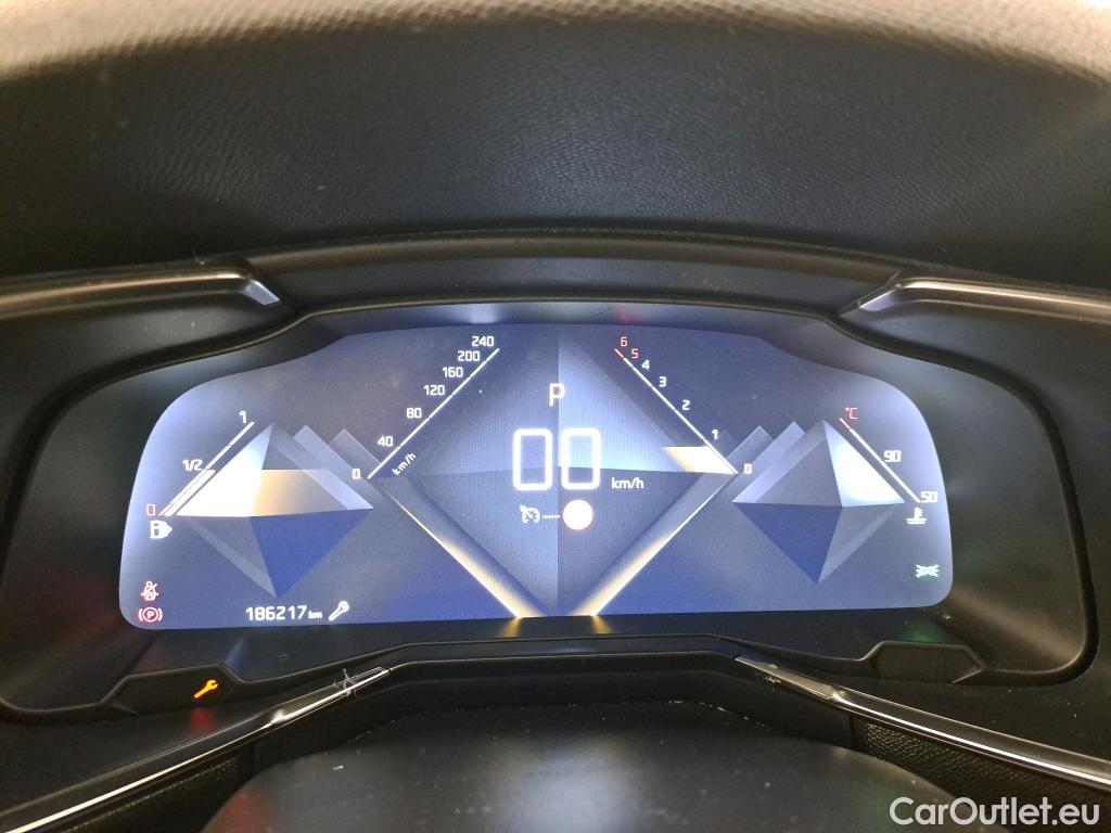  DS  DS7 7 Crossback Bastille 1.5 BlueHDi 130CV BVA8 E6d #46