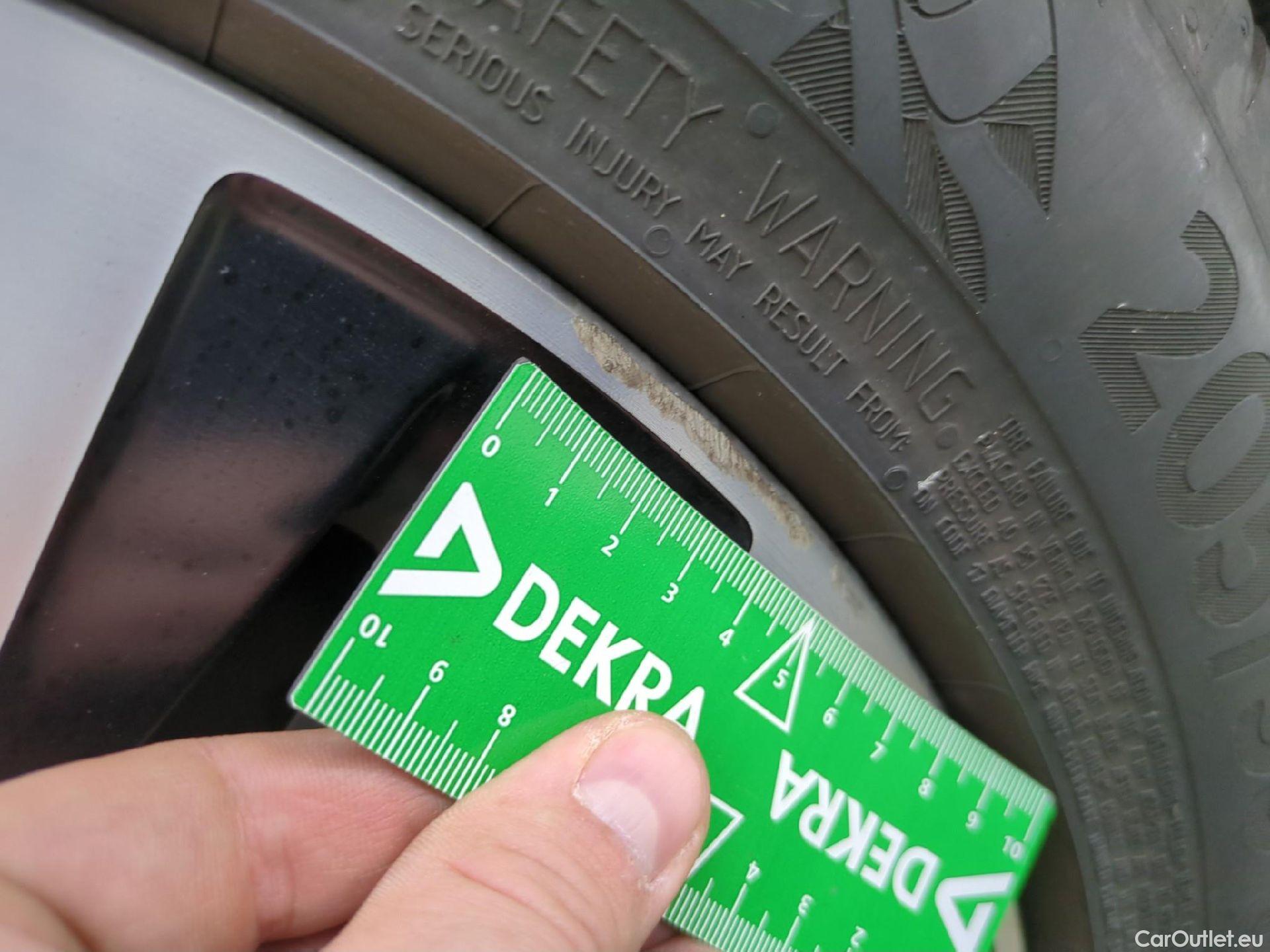  Mercedes  B-Klasse MERCEDES-BENZ Classe B / 2019 / 5P / monospace B 180 d Business Line Edition BA8 #13