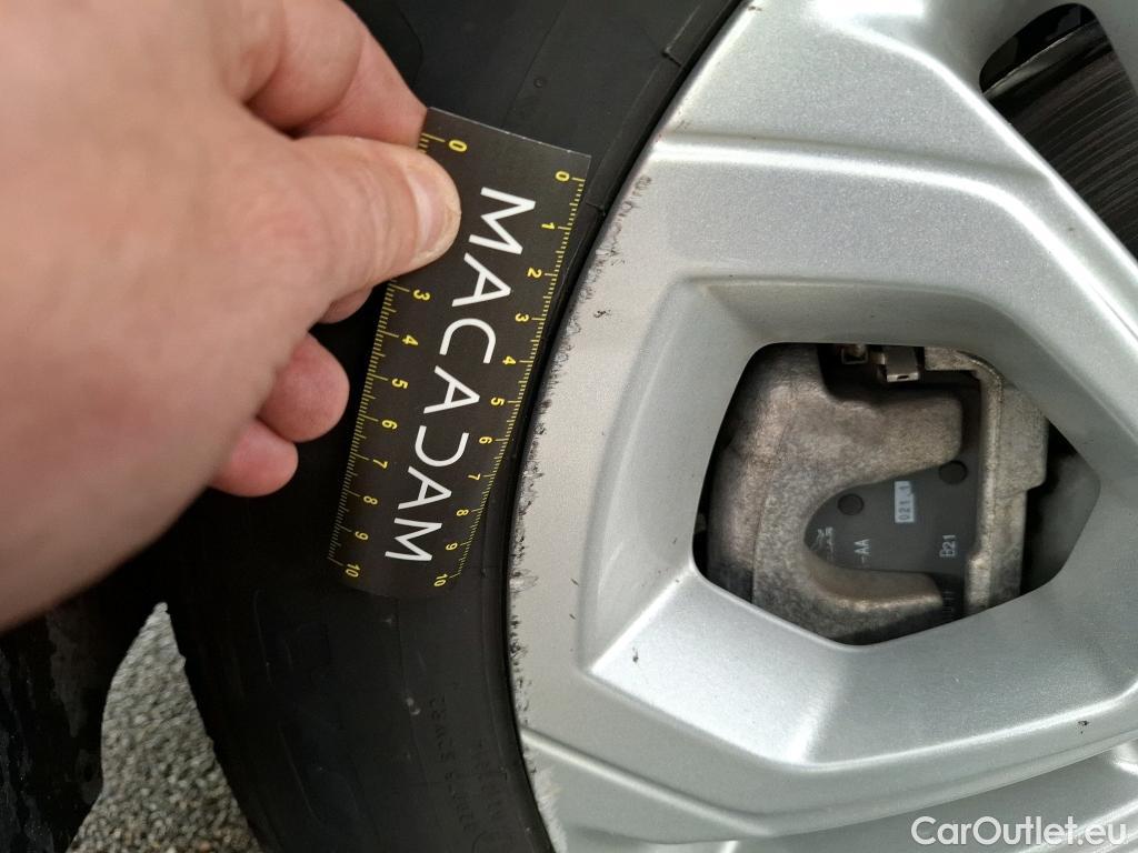  Land Rover  Discovery LAND ROVER  Sport / 2019 / 5P / SUV 1.5 P300e PHEV AUTO 4WD #10