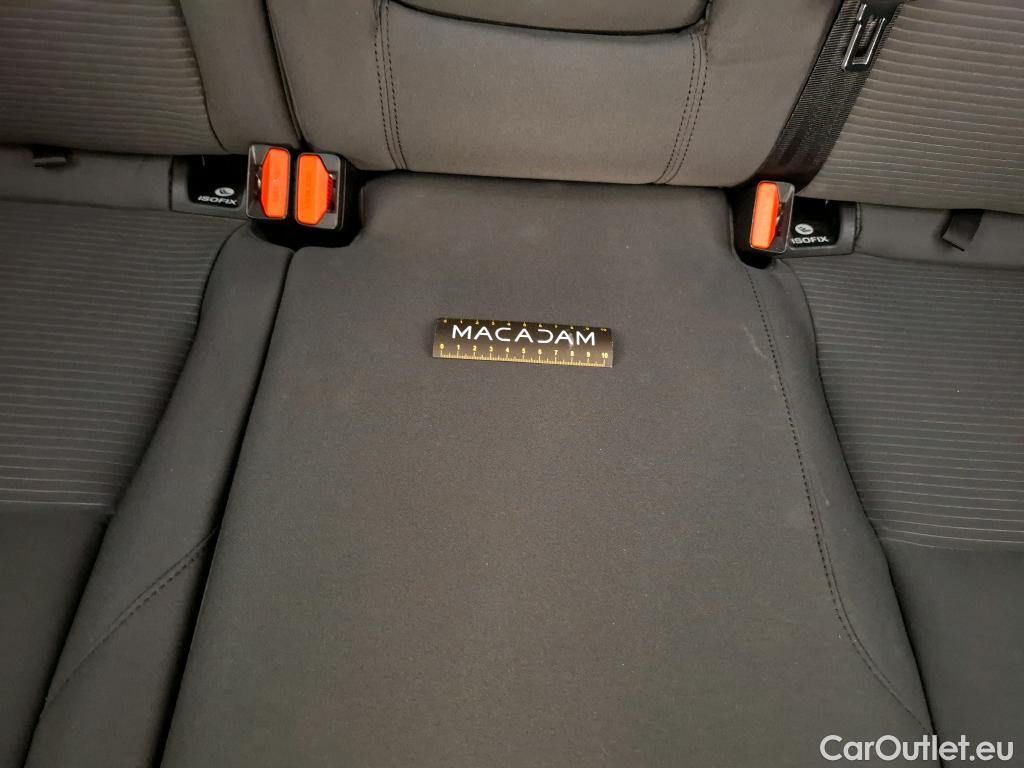  Land Rover  Discovery LAND ROVER  Sport / 2019 / 5P / SUV 1.5 P300e PHEV AUTO 4WD #17