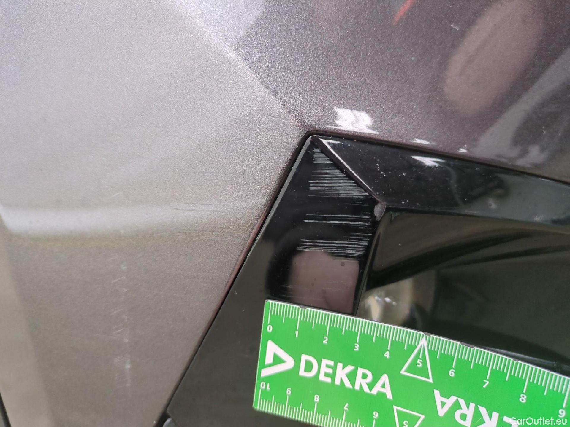  Peugeot  2008  Allure Business 1.5 HDi 130CV BVA8 E6d #24