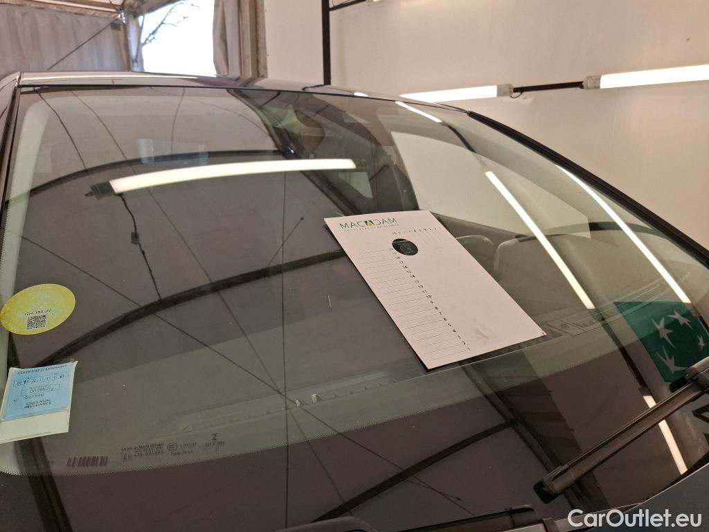  Peugeot  3008  II Allure Pack 1.5 HDi 130CV BVA8 E6d #1