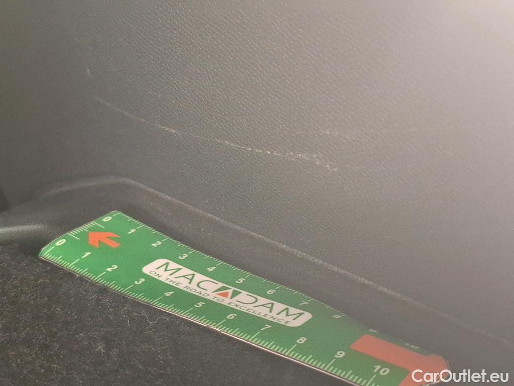  Peugeot  2008  Allure Pack 1.5 HDi 130CV BVA8 E6d #8