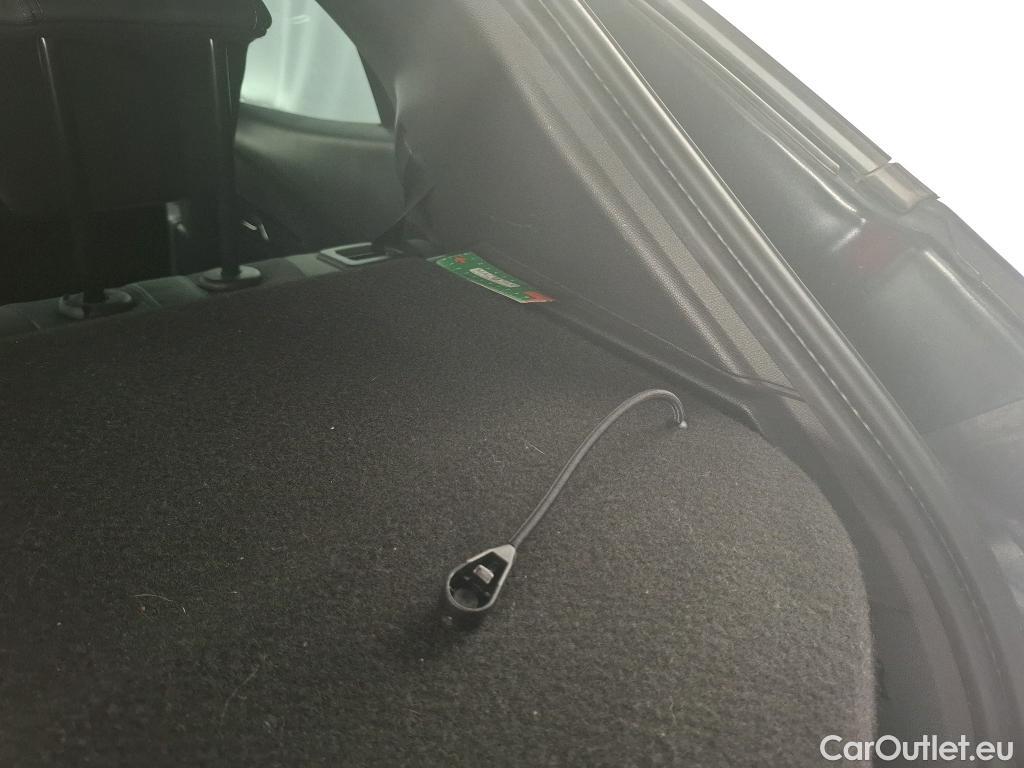  Peugeot  2008  Allure Pack 1.5 HDi 130CV BVA8 E6d #7