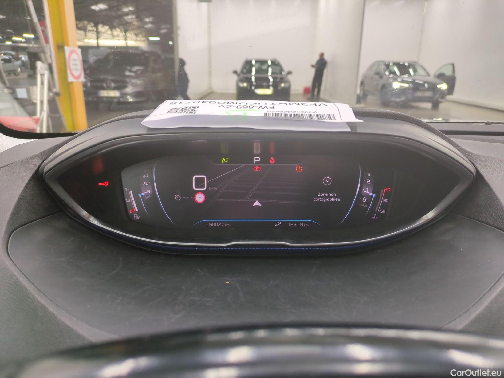  Peugeot  3008  Allure Pack 1.5 HDi 130CV BVA8 E6d #2