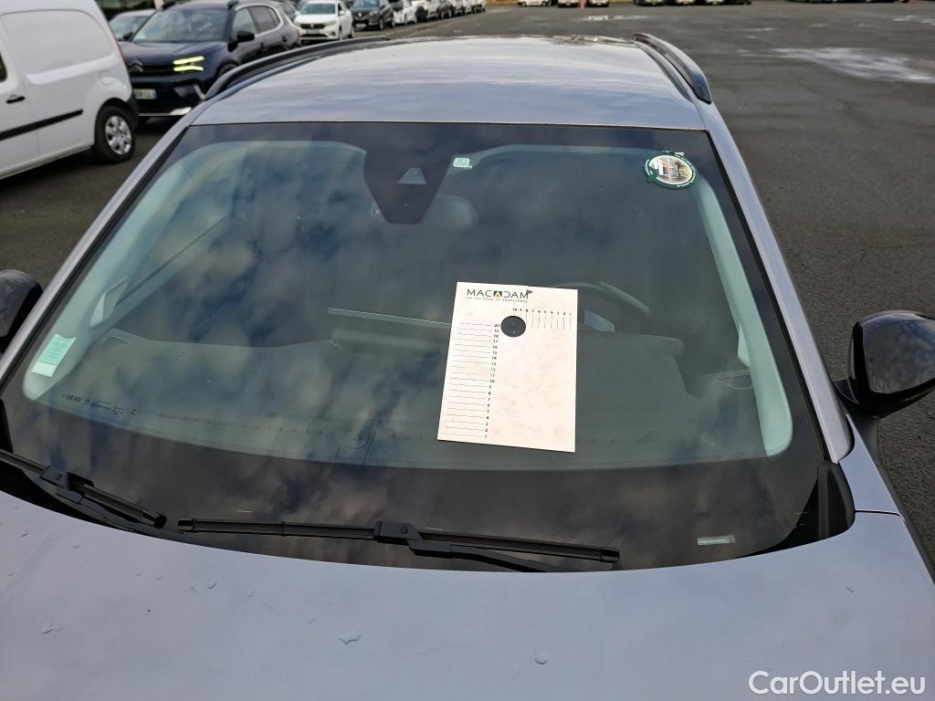  Peugeot  2008  Allure Pack 1.5 HDi 130CV BVA8 E6d #20