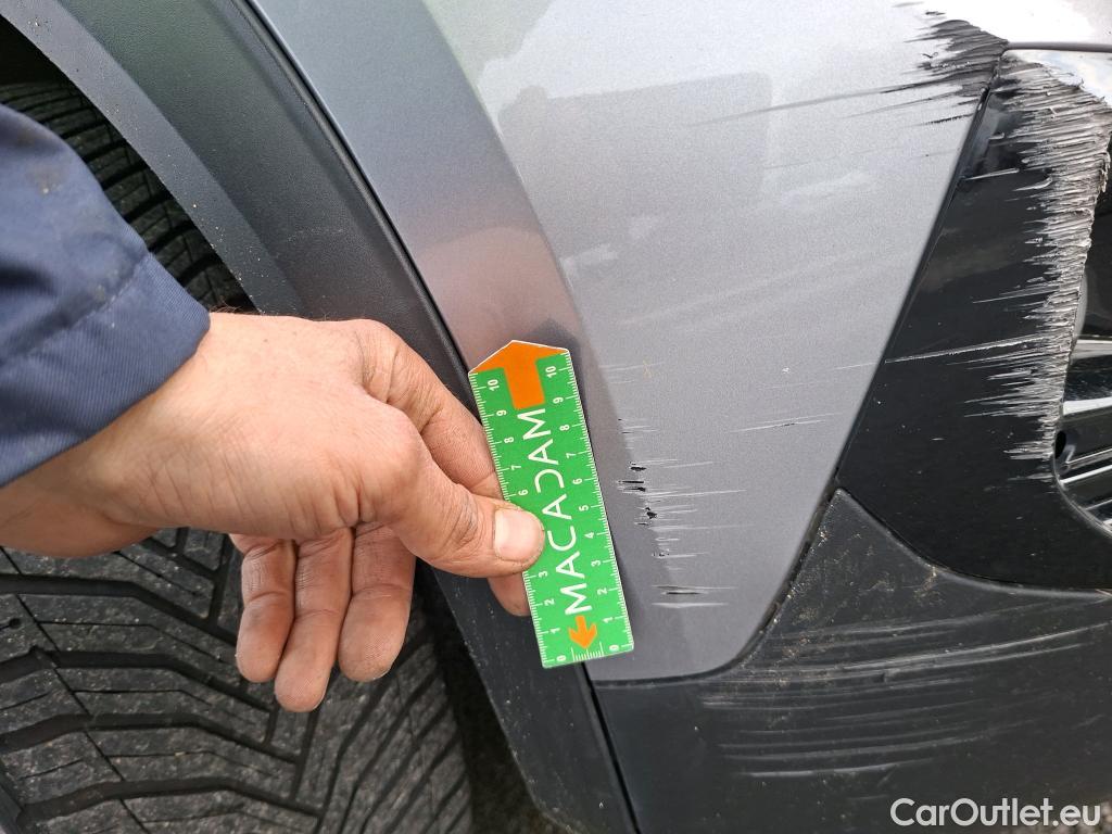  Peugeot  2008  Allure Pack 1.5 HDi 130CV BVA8 E6d #18