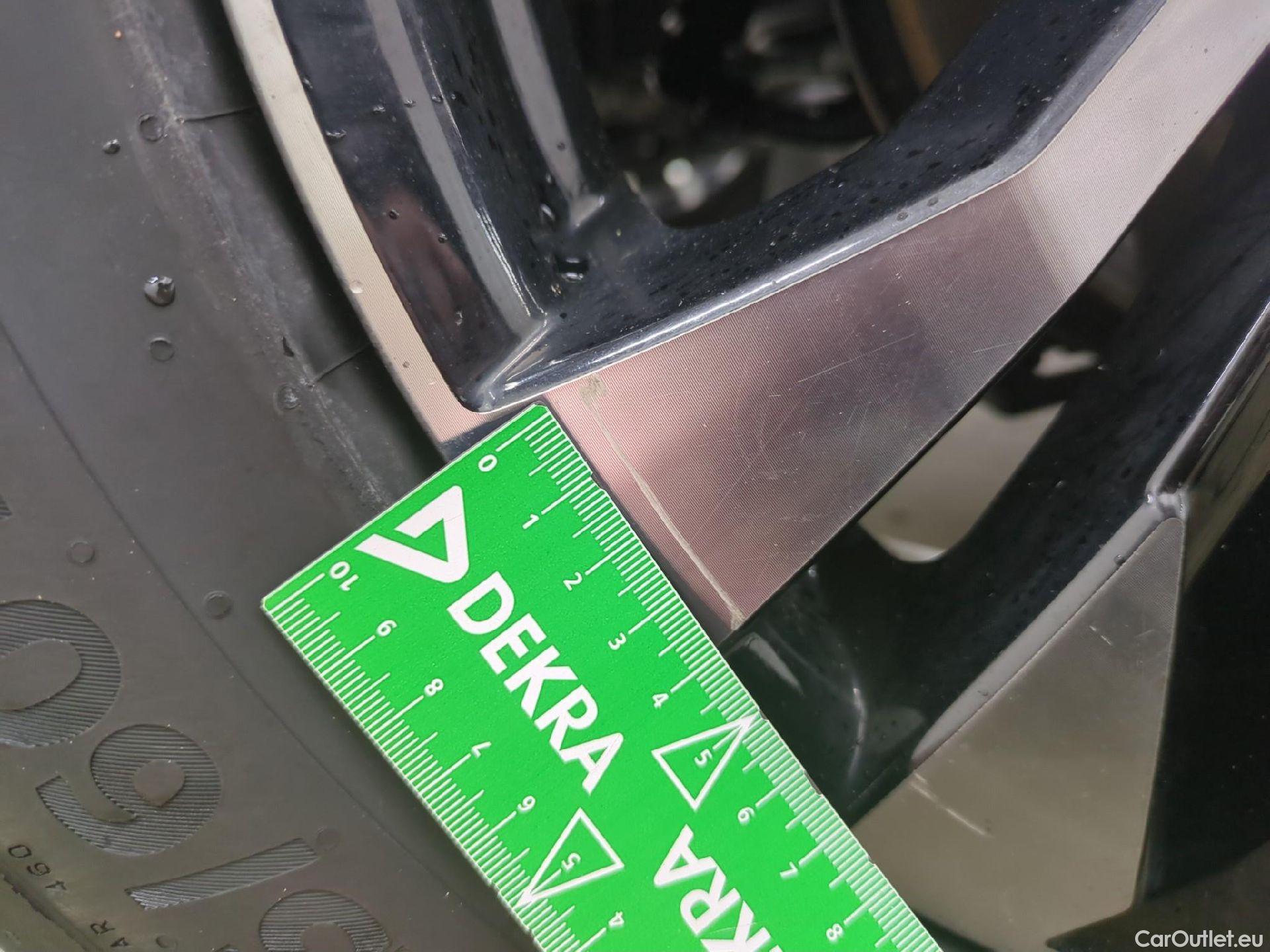  Peugeot  2008  Allure Business 1.5 HDi 130CV BVA8 E6d #19