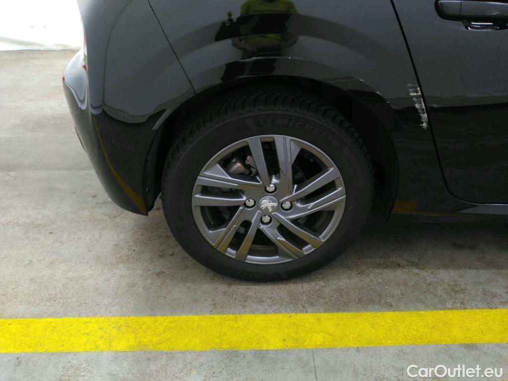  Peugeot  208  Active Pack 1.5 HDi 100CV BVM6 E6d #30