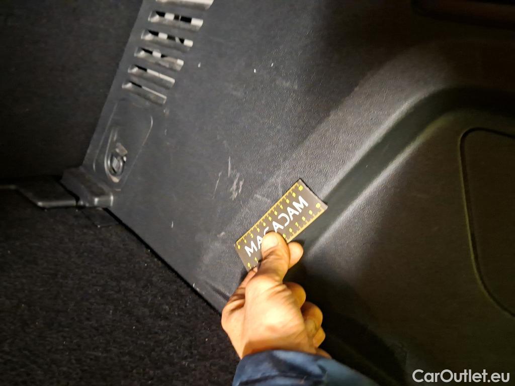  Peugeot  3008  II GT 1.5 HDi 130CV BVA8 E6d #19