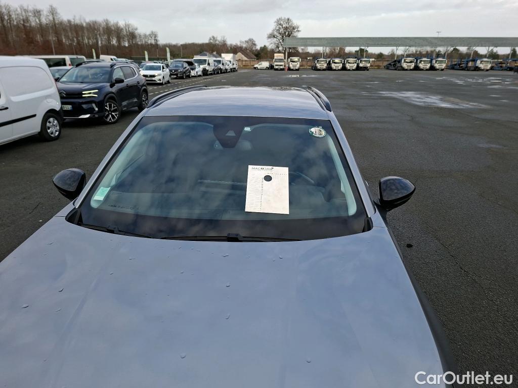  Peugeot  2008  Allure Pack 1.5 HDi 130CV BVA8 E6d #1