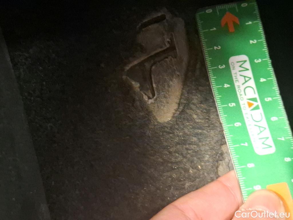  Peugeot  2008  Allure Pack 1.5 HDi 130CV BVA8 E6d #3