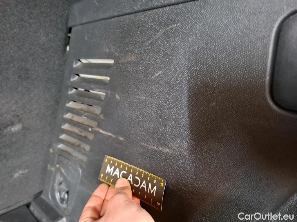  Peugeot  3008  II Active Pack 1.2 PureTech 130CV BVA8 E6d #9