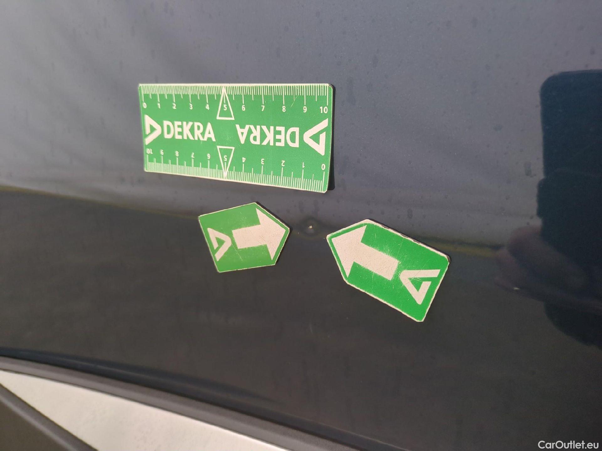  Peugeot  3008  Allure Pack 1.5 HDi 130CV BVA8 E6d #18