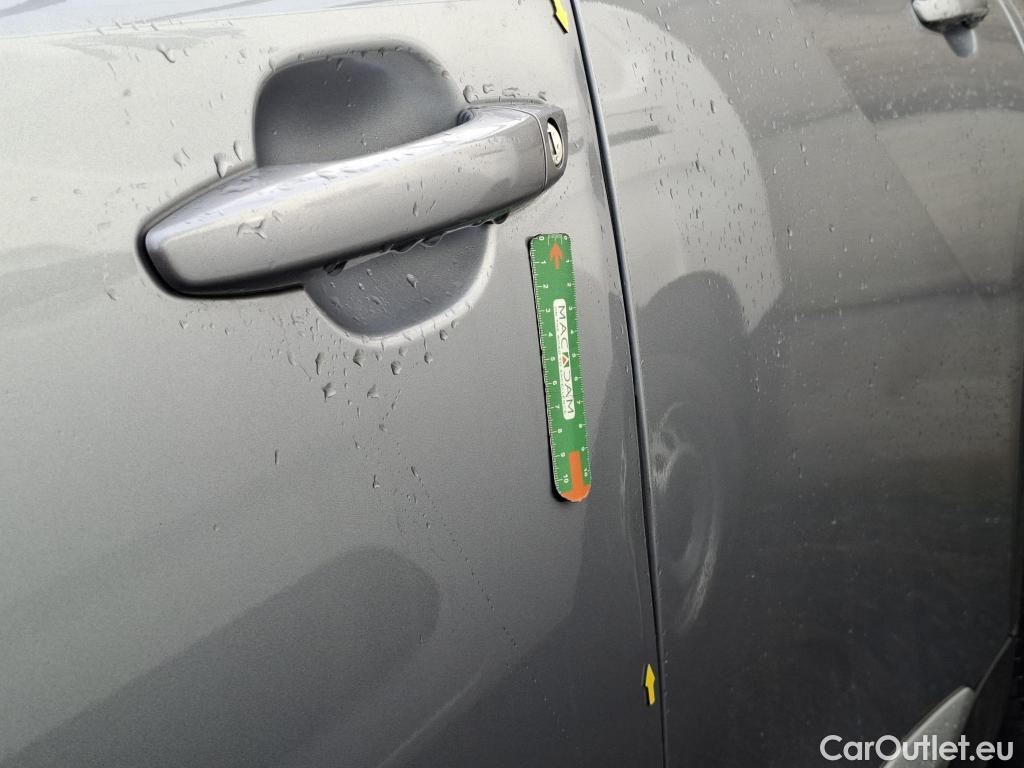  Peugeot  2008  Allure Pack 1.5 HDi 130CV BVA8 E6d #8