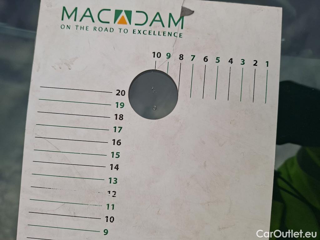  Peugeot  2008  Allure Pack 1.5 HDi 130CV BVA8 E6d #21