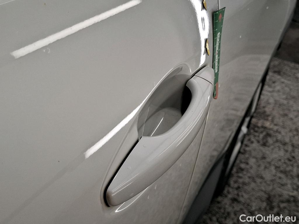  Peugeot  3008  Active Pack 1.5 HDi 130CV BVA8 E6d #10