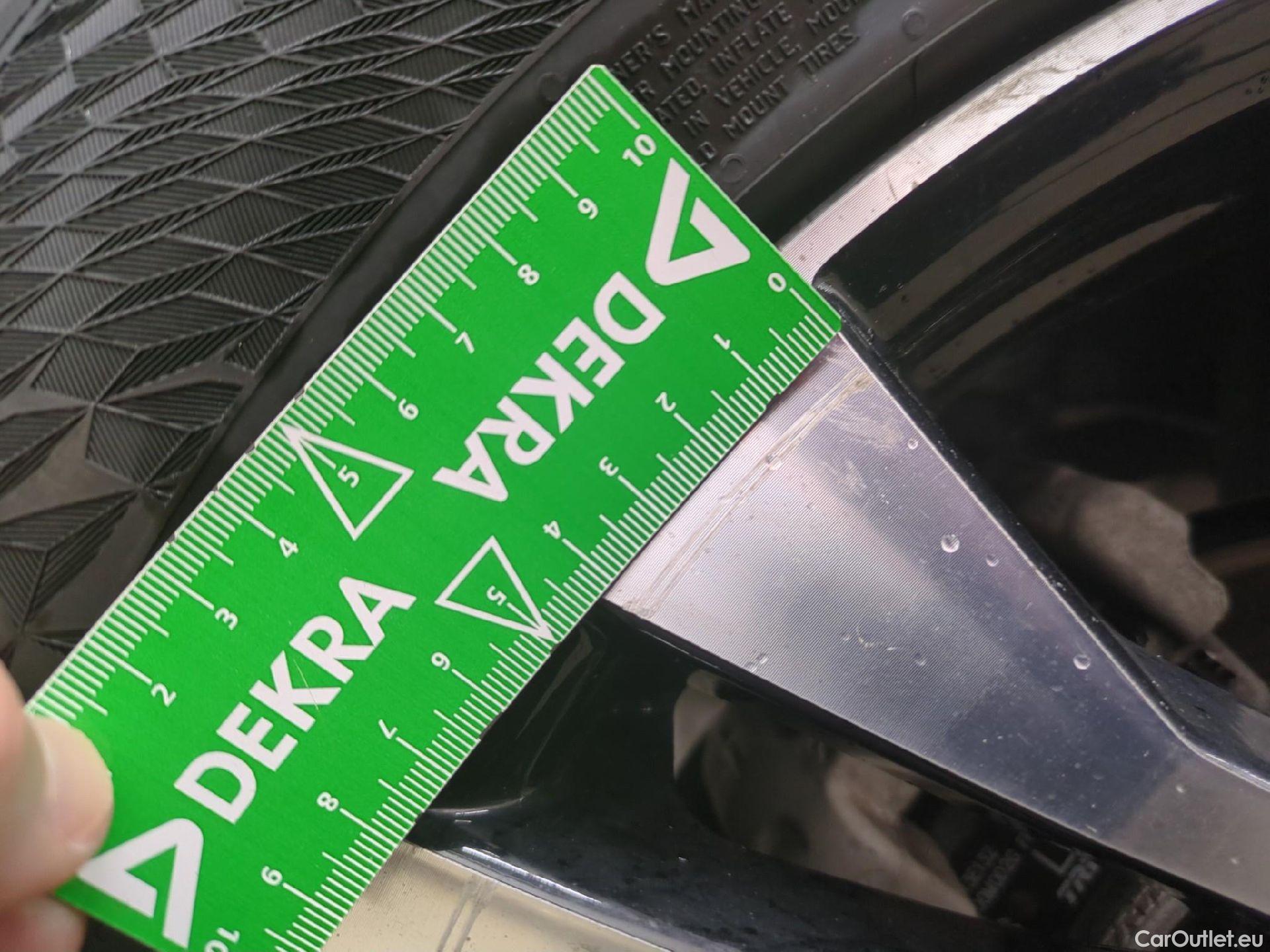  Peugeot  2008  Allure Business 1.5 HDi 130CV BVA8 E6d #14