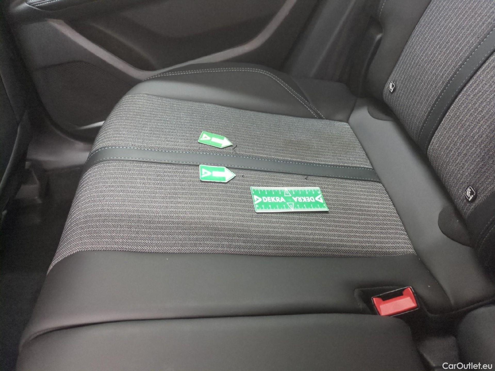  Peugeot  3008  Allure Pack 1.5 HDi 130CV BVA8 E6d #6