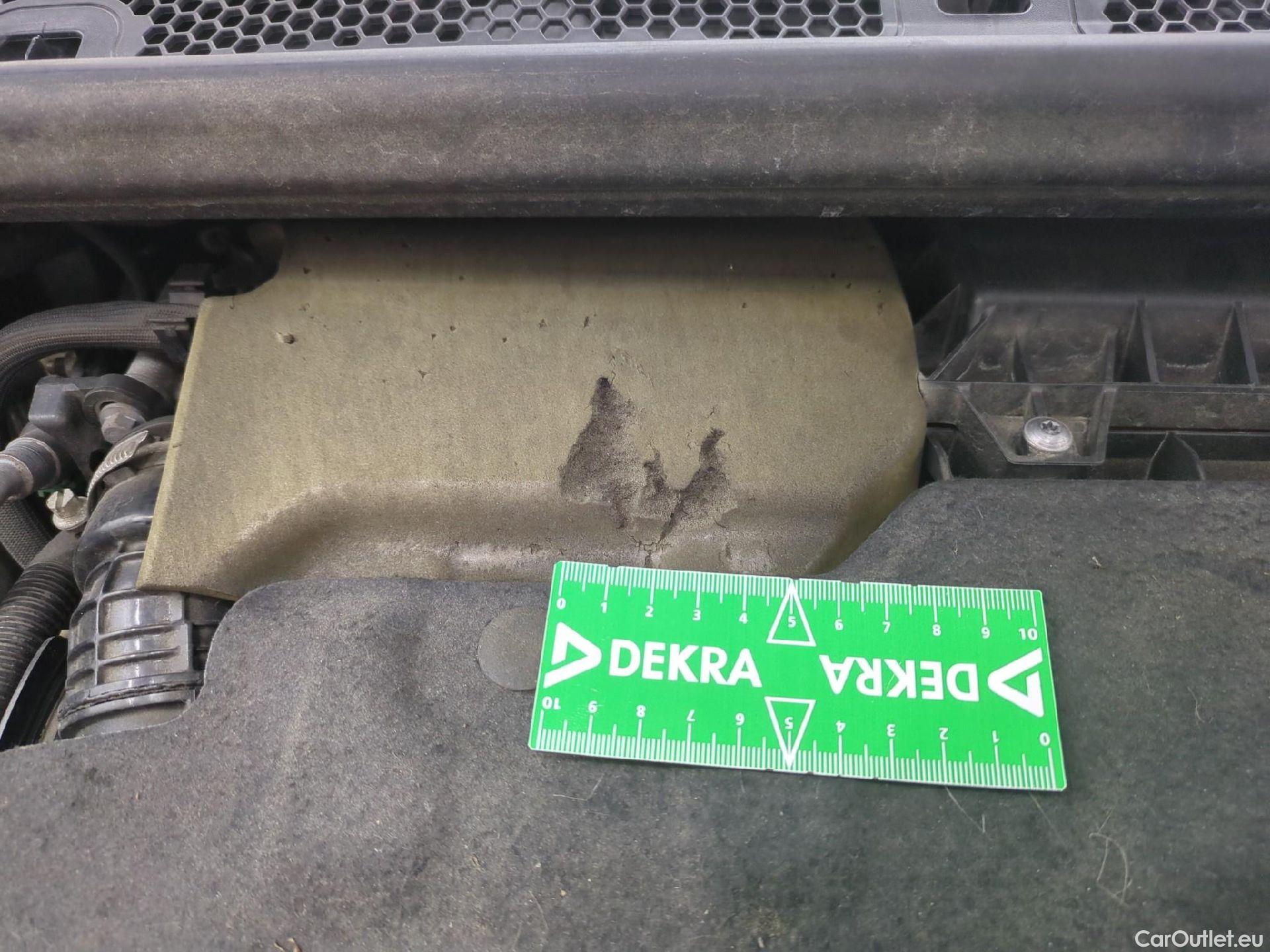  Peugeot  2008  Allure Business 1.5 HDi 130CV BVA8 E6d #63