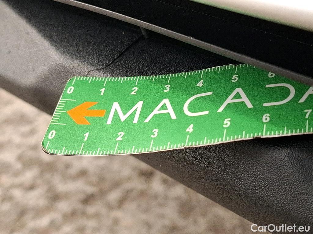  Peugeot  3008  Active Pack 1.5 HDi 130CV BVA8 E6d #51