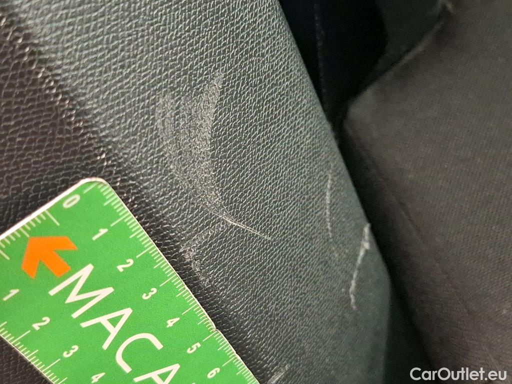  Peugeot  3008  Active Pack 1.5 HDi 130CV BVA8 E6d #60