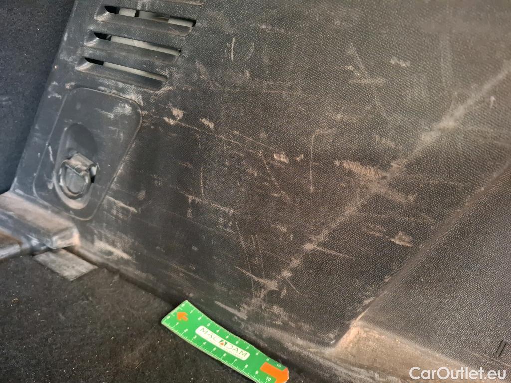  Peugeot  3008  II Style 1.5 HDi 130CV BVA8 E6d #24