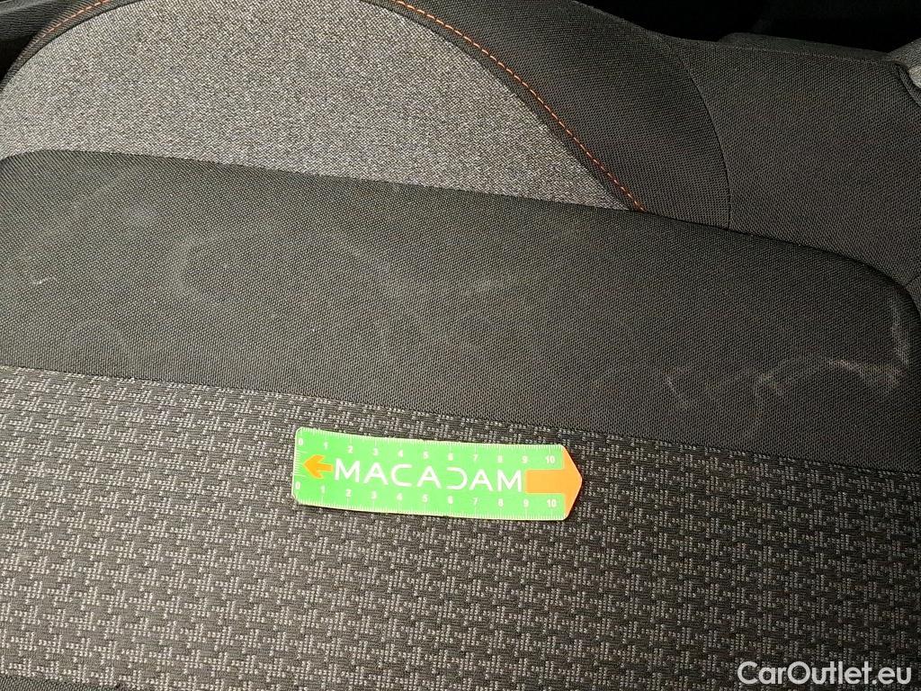  Peugeot  3008  Active Pack 1.5 HDi 130CV BVA8 E6d #72