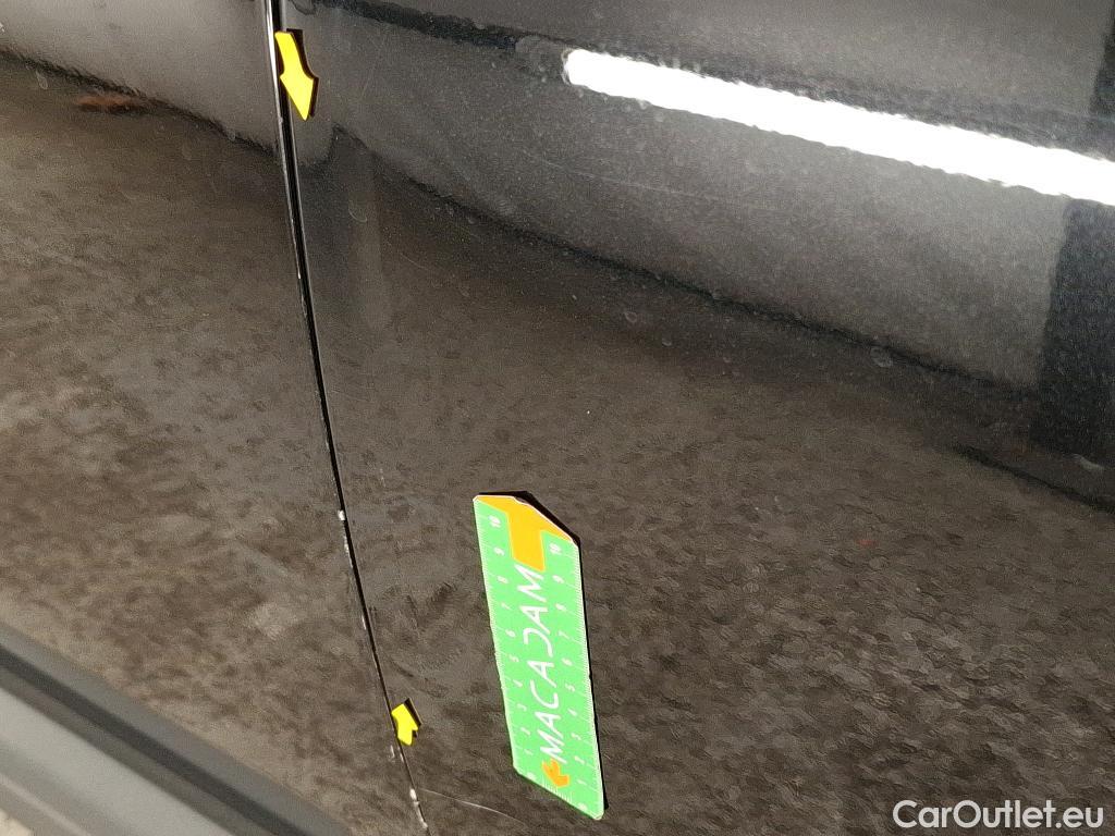  Peugeot  3008  Active Pack 1.5 HDi 130CV BVA8 E6d #9