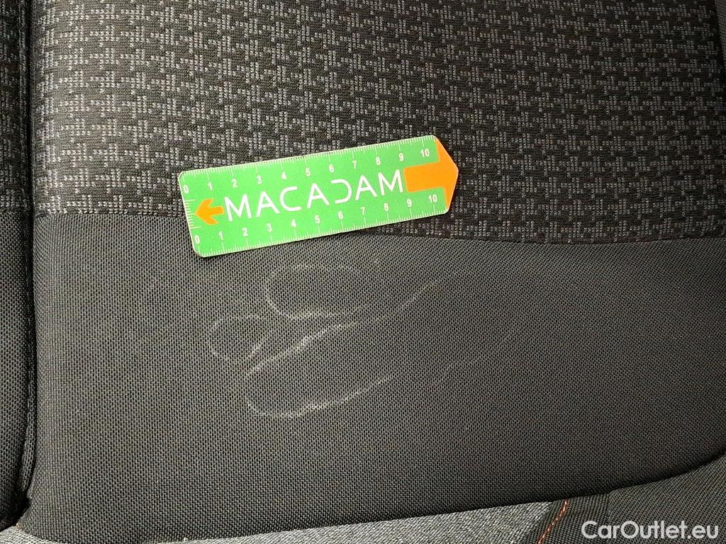  Peugeot  3008  Active Pack 1.5 HDi 130CV BVA8 E6d #74