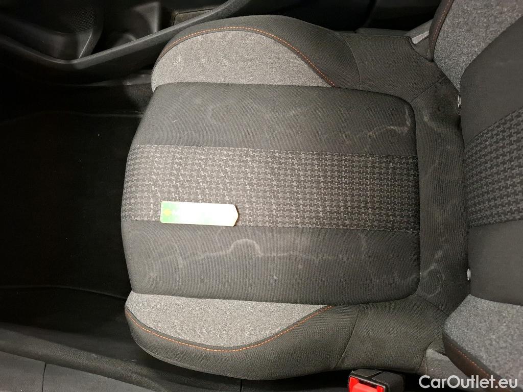  Peugeot  3008  Active Pack 1.5 HDi 130CV BVA8 E6d #70