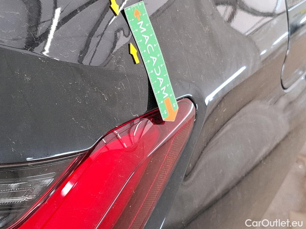  Bmw  Serie 3 BMW Série 3 Berline / 2018 / 4P / Berline 318d 150ch Business Design BVA8 #52