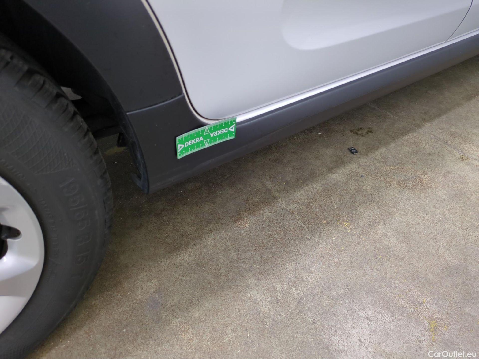  Citroen  C3  Société Feel 1.5 BlueHDI 100CV BVM5 E6dT #11