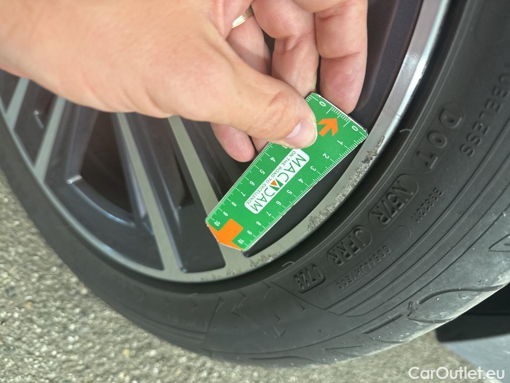  Bmw  Serie 1 1 Berline 116 d Business Design 1.5 115CV BVA7 E6d #10