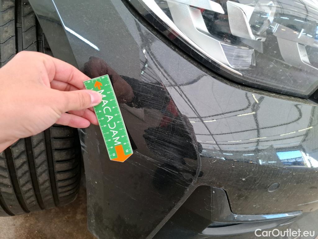  Bmw  Serie 3 BMW Série 3 Berline / 2018 / 4P / Berline 318d 150ch Business Design BVA8 #20