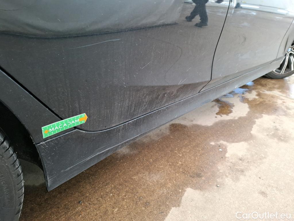  Bmw  Serie 3 BMW Série 3 Berline / 2018 / 4P / Berline 318d 150ch Business Design BVA8 #24