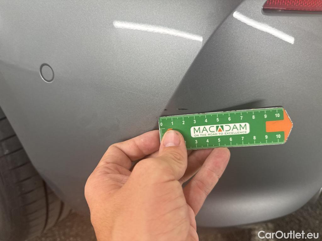  Bmw  Serie 1 1 Berline 116 d Business Design 1.5 115CV BVA7 E6d #6