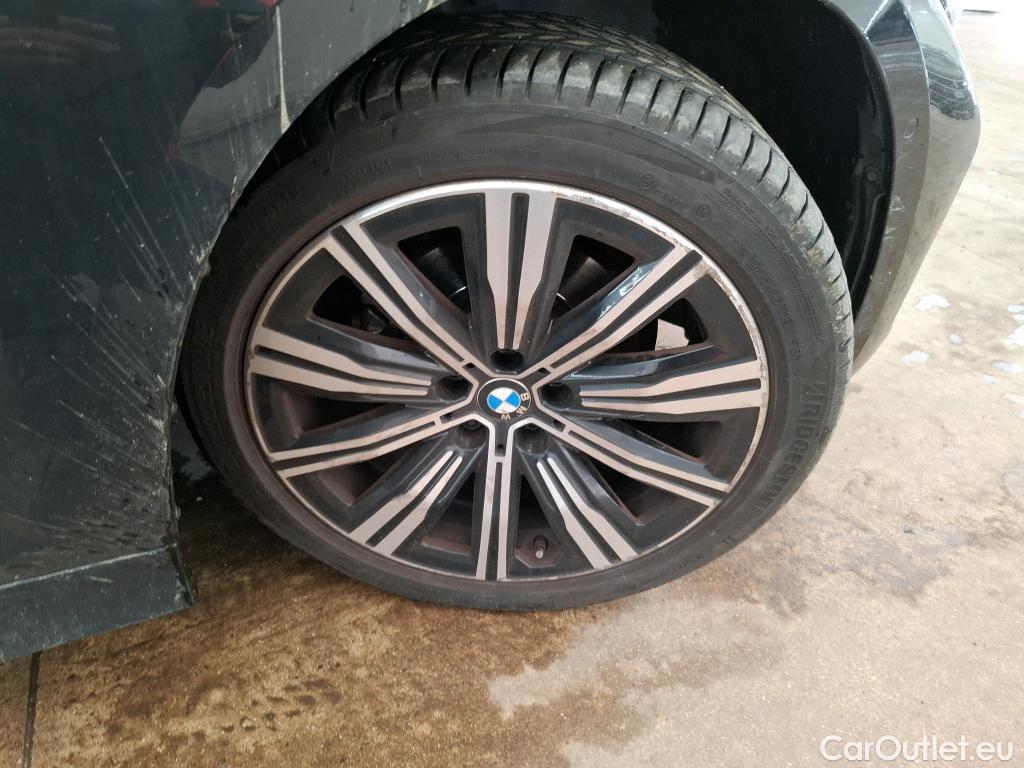  Bmw  Serie 3 BMW Série 3 Berline / 2018 / 4P / Berline 318d 150ch Business Design BVA8 #42