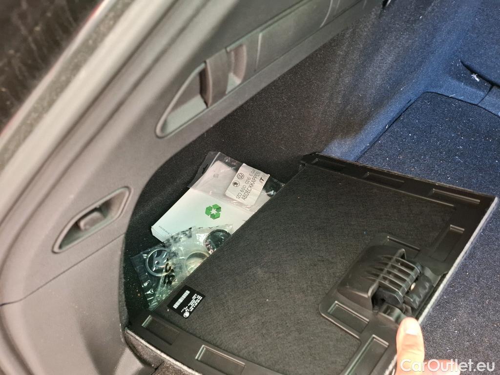  Skoda  Superb  Break SportLine 2.0 TDI 200CV BVA7 E6d #38