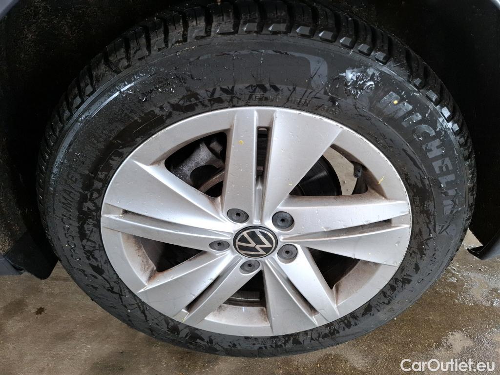  Volkswagen  Golf  VOLKSWAGEN / 2020 / 5P / Berline 1.0 eTSI OPF 110 DSG7 Life Business #7