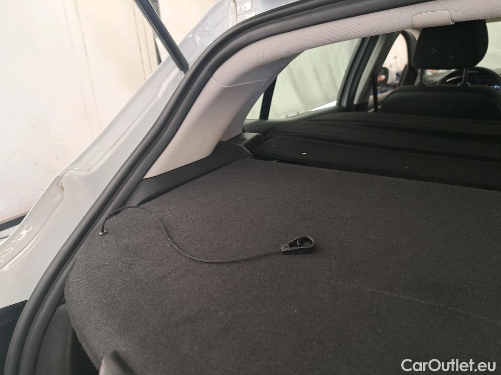  Renault  Megane RENAULT Mégane Société / 2020 / 5P / Berline Air Nav 2P Blue dCi 115 -21N #23